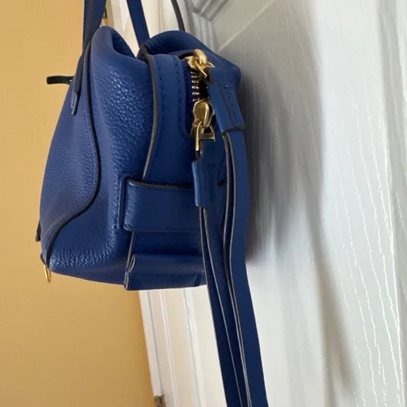 Tory Burch electric blue small Peri shoulder bag with removable strap - Picture 5 of 10